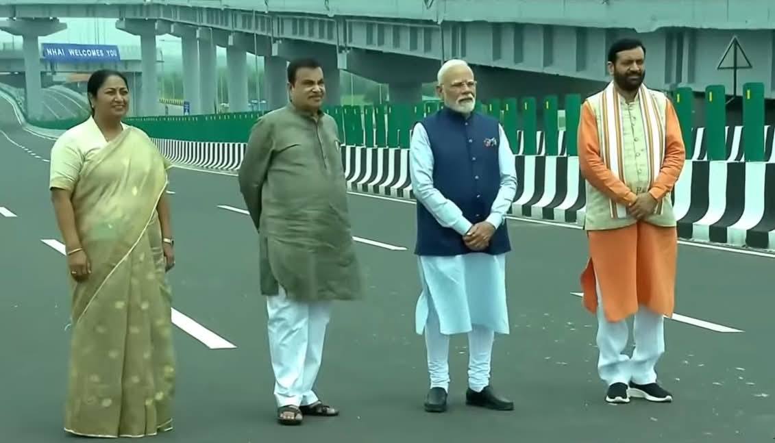 प्रधानमंत्री मोदी ने ₹11,000 करोड़ की दो राष्ट्रीय राजमार्ग परियोजनाओं का किया उद्घाटन